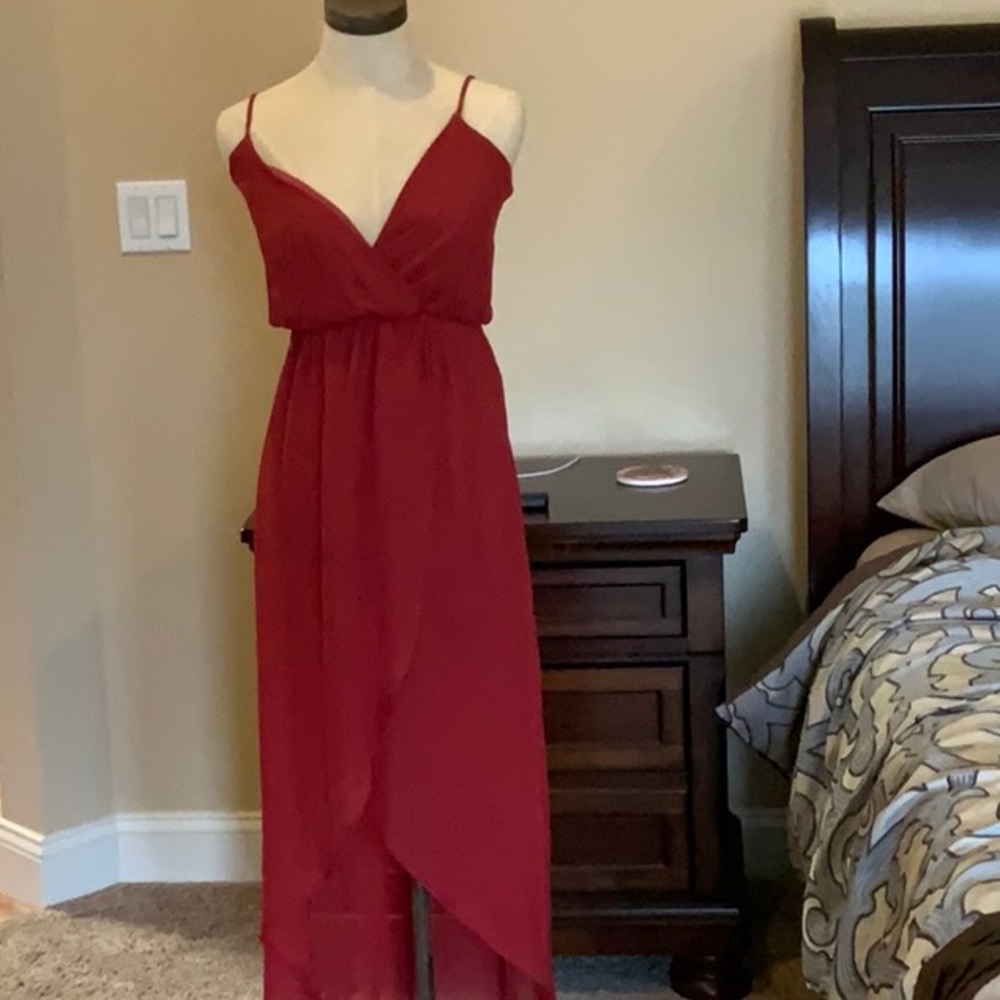 NWT  dress. Burgundy. Small